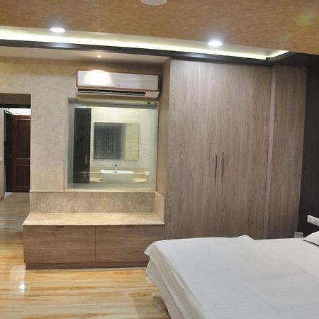 Hotel Park Regency Gorakhpur Eksteriør billede